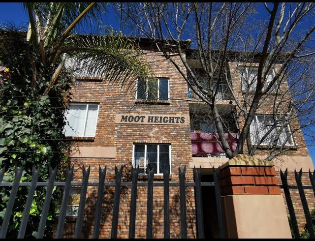 2 BEDROOM FLAT SOLD IN DASPOORT